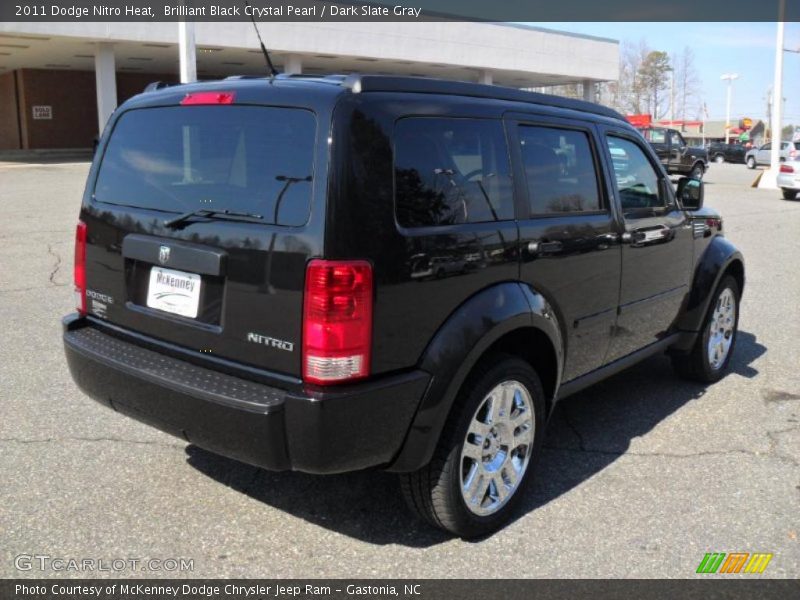 Brilliant Black Crystal Pearl / Dark Slate Gray 2011 Dodge Nitro Heat