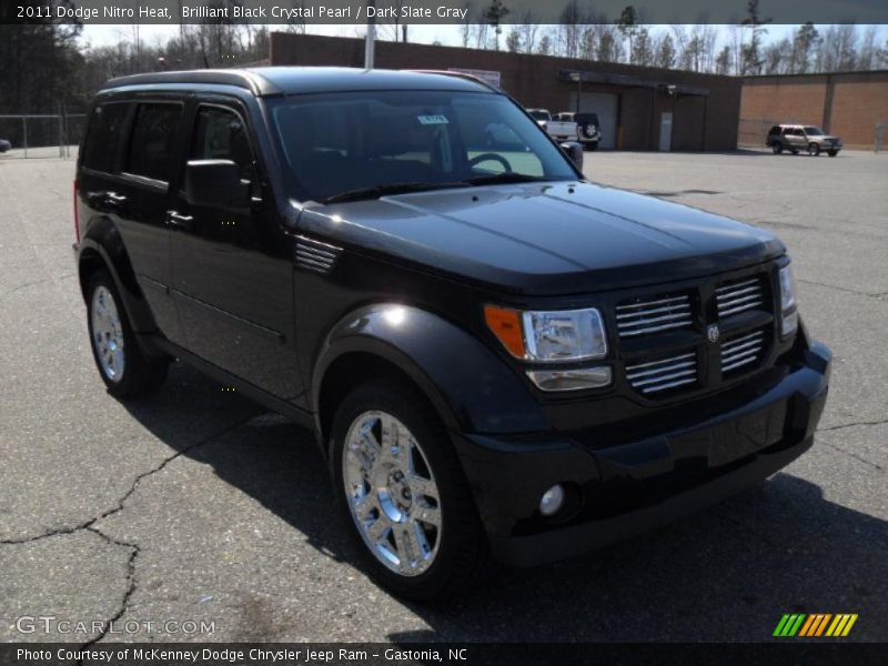 Brilliant Black Crystal Pearl / Dark Slate Gray 2011 Dodge Nitro Heat