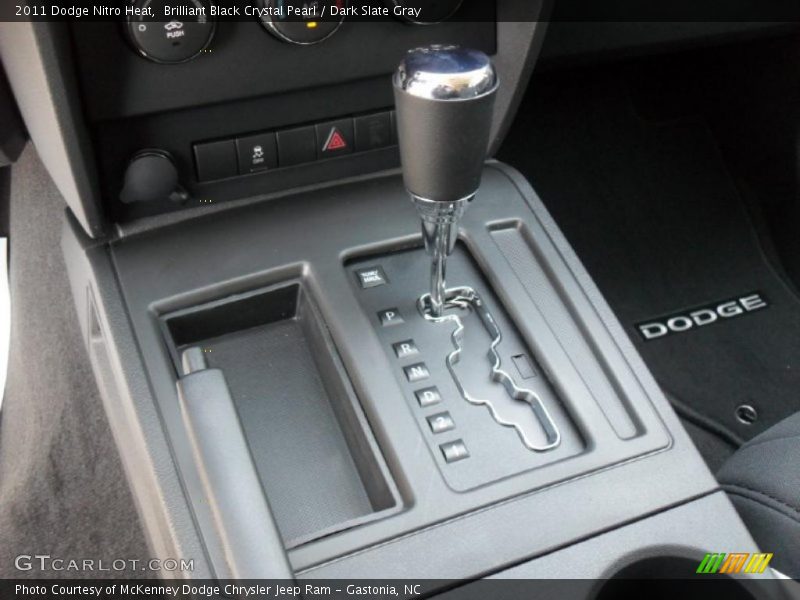 Brilliant Black Crystal Pearl / Dark Slate Gray 2011 Dodge Nitro Heat