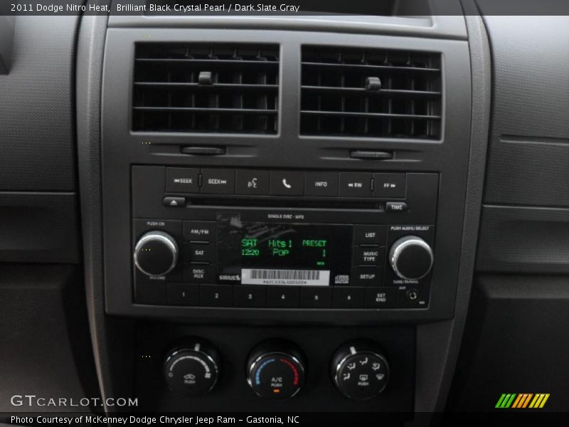 Brilliant Black Crystal Pearl / Dark Slate Gray 2011 Dodge Nitro Heat