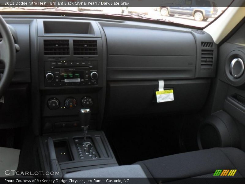 Brilliant Black Crystal Pearl / Dark Slate Gray 2011 Dodge Nitro Heat