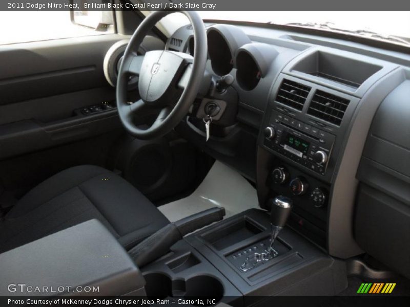 Brilliant Black Crystal Pearl / Dark Slate Gray 2011 Dodge Nitro Heat