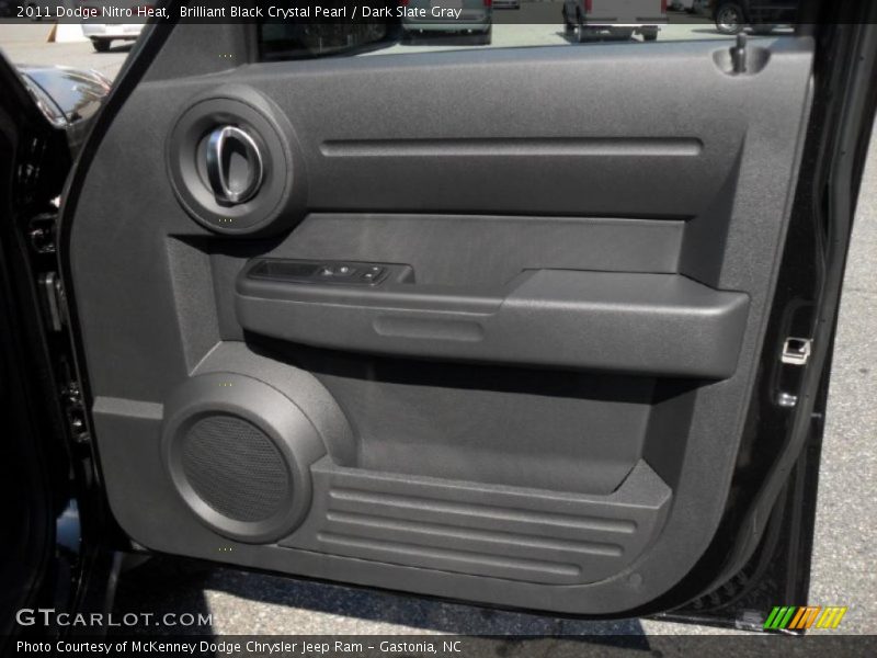 Brilliant Black Crystal Pearl / Dark Slate Gray 2011 Dodge Nitro Heat