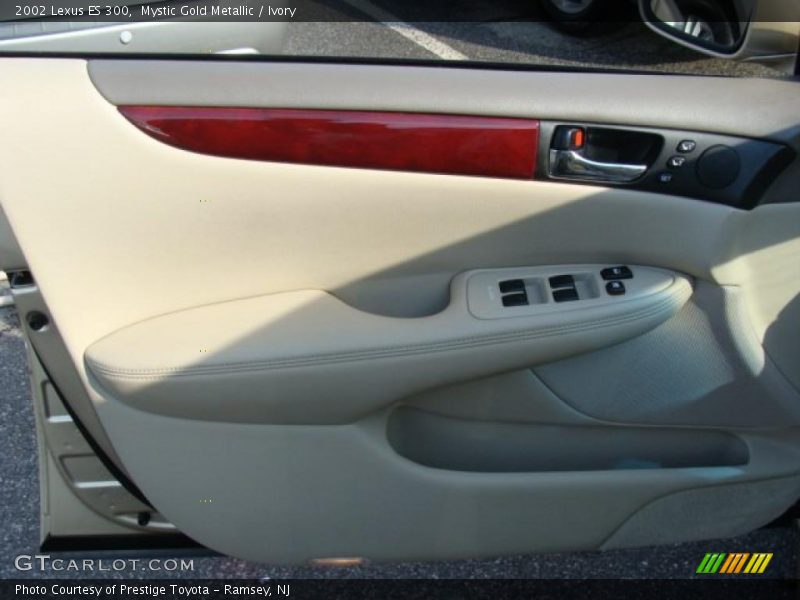 Mystic Gold Metallic / Ivory 2002 Lexus ES 300