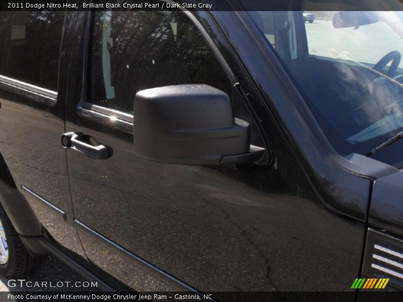 Brilliant Black Crystal Pearl / Dark Slate Gray 2011 Dodge Nitro Heat