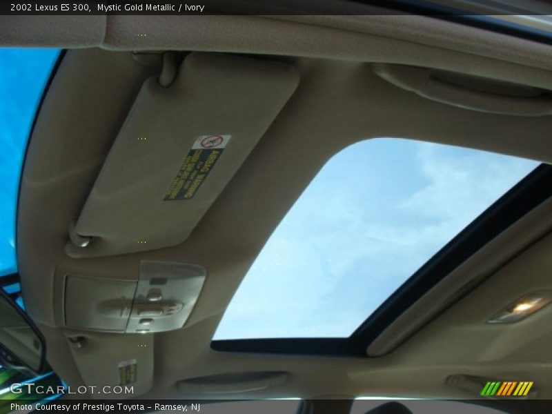 Mystic Gold Metallic / Ivory 2002 Lexus ES 300