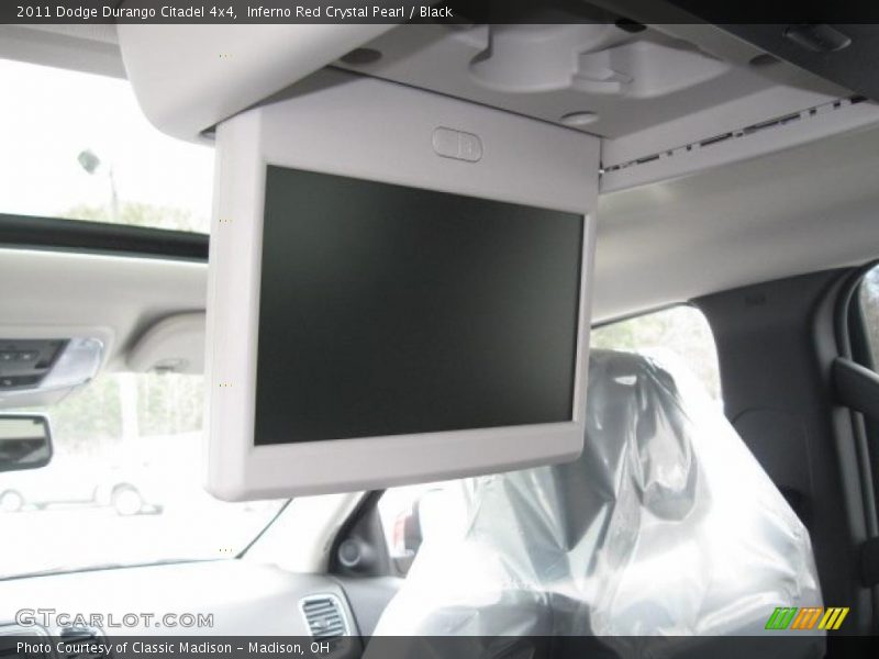 Inferno Red Crystal Pearl / Black 2011 Dodge Durango Citadel 4x4