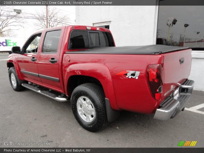 Victory Red / Sport Pewter 2005 Chevrolet Colorado Z71 Crew Cab 4x4
