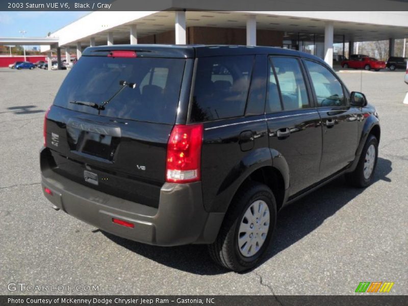 Black / Gray 2003 Saturn VUE V6