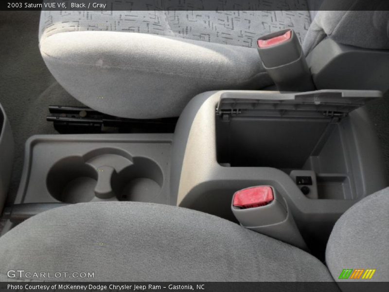 Black / Gray 2003 Saturn VUE V6