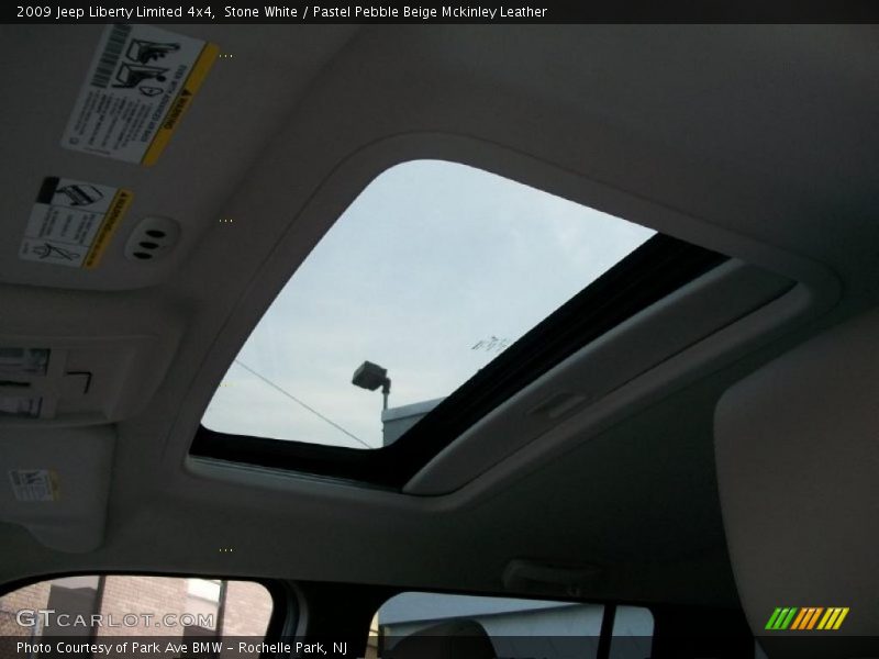 Stone White / Pastel Pebble Beige Mckinley Leather 2009 Jeep Liberty Limited 4x4