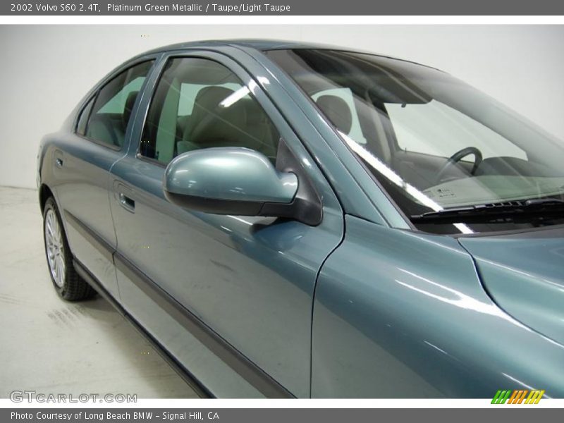 Platinum Green Metallic / Taupe/Light Taupe 2002 Volvo S60 2.4T