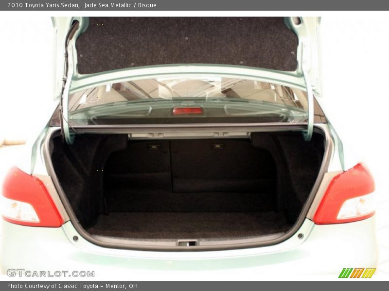 Jade Sea Metallic / Bisque 2010 Toyota Yaris Sedan