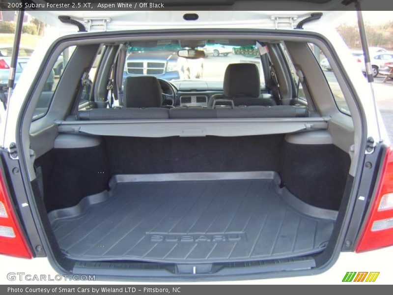  2005 Forester 2.5 XT Trunk