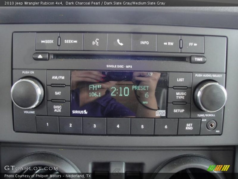 Controls of 2010 Wrangler Rubicon 4x4