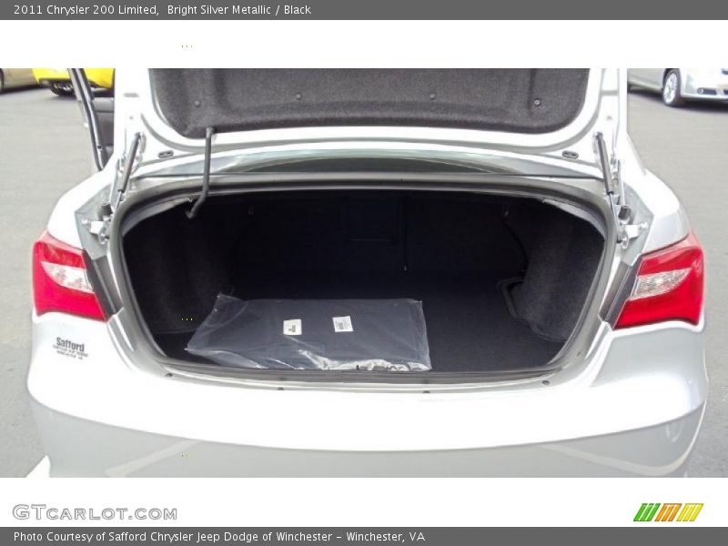 Bright Silver Metallic / Black 2011 Chrysler 200 Limited