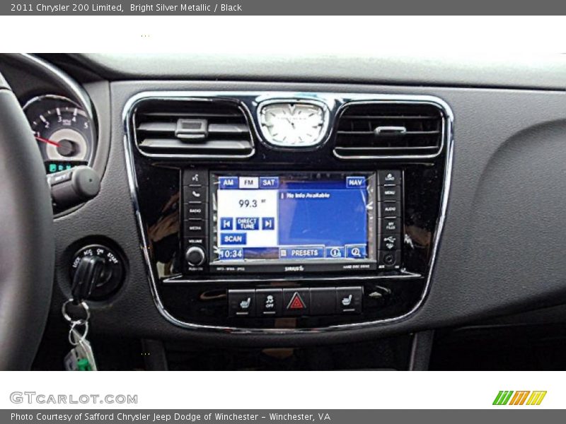 Bright Silver Metallic / Black 2011 Chrysler 200 Limited
