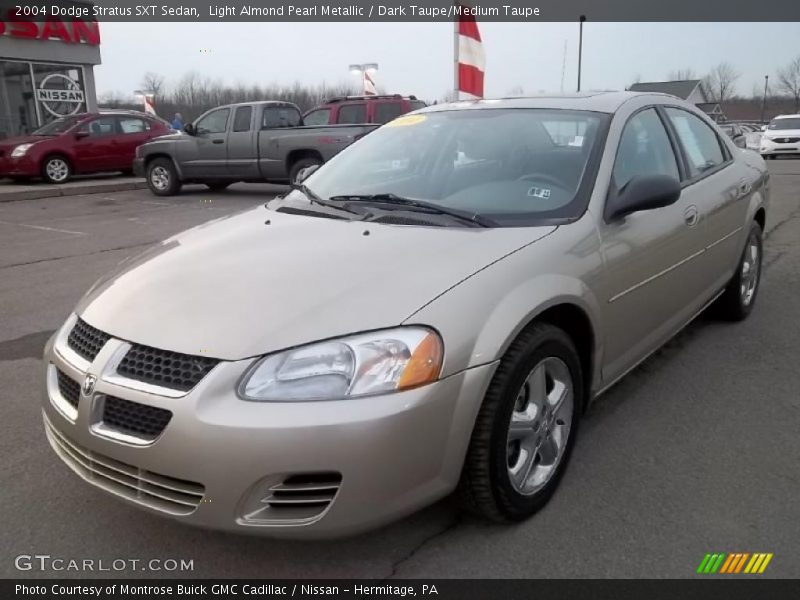 Front 3/4 View of 2004 Stratus SXT Sedan