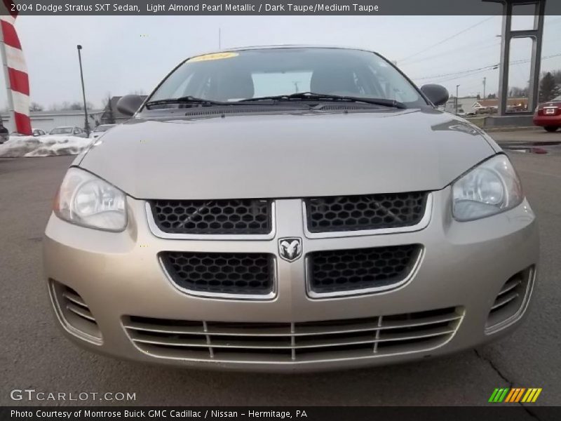Light Almond Pearl Metallic / Dark Taupe/Medium Taupe 2004 Dodge Stratus SXT Sedan