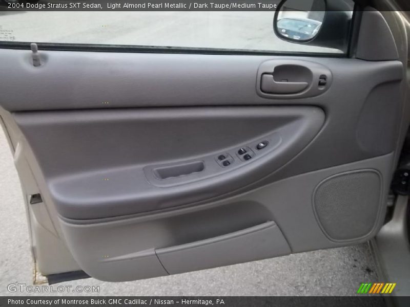 Light Almond Pearl Metallic / Dark Taupe/Medium Taupe 2004 Dodge Stratus SXT Sedan
