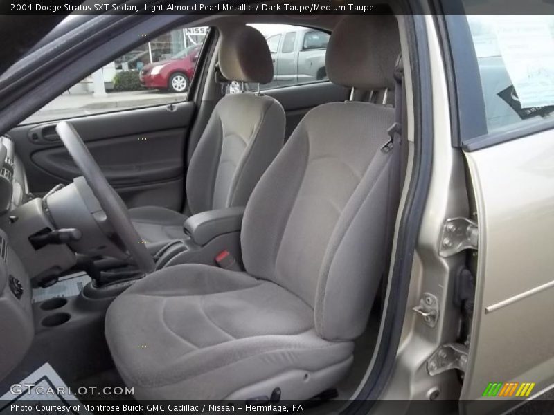 Light Almond Pearl Metallic / Dark Taupe/Medium Taupe 2004 Dodge Stratus SXT Sedan