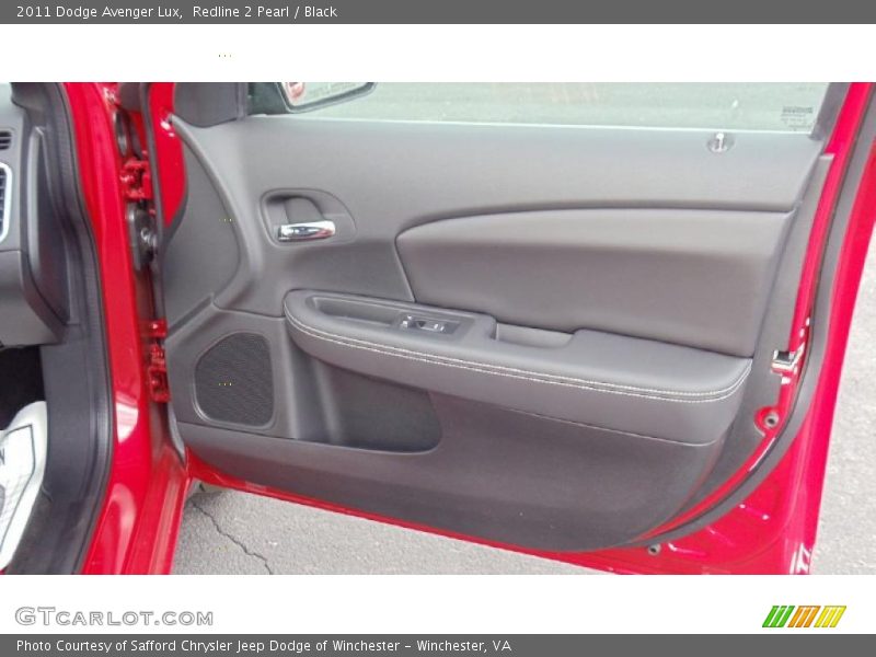 Redline 2 Pearl / Black 2011 Dodge Avenger Lux