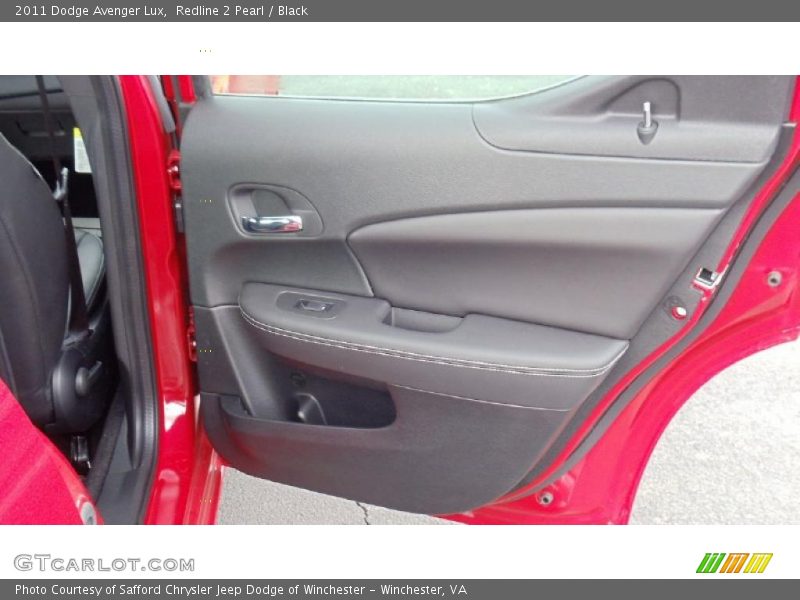 Redline 2 Pearl / Black 2011 Dodge Avenger Lux