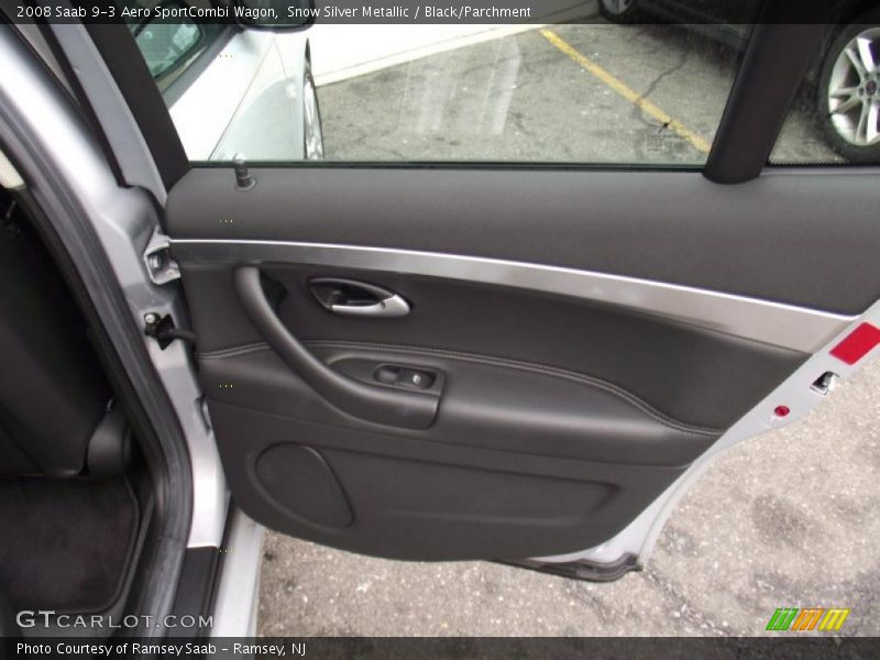 Door Panel of 2008 9-3 Aero SportCombi Wagon