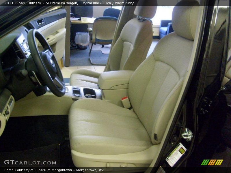 Crystal Black Silica / Warm Ivory 2011 Subaru Outback 2.5i Premium Wagon