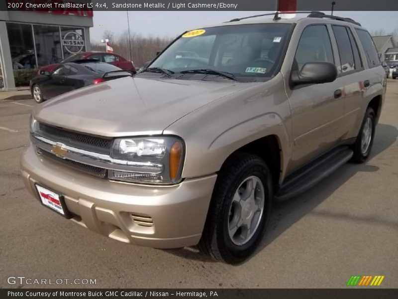 Sandstone Metallic / Light Cashmere/Ebony 2007 Chevrolet TrailBlazer LS 4x4