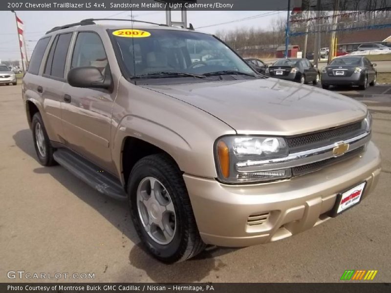 Sandstone Metallic / Light Cashmere/Ebony 2007 Chevrolet TrailBlazer LS 4x4