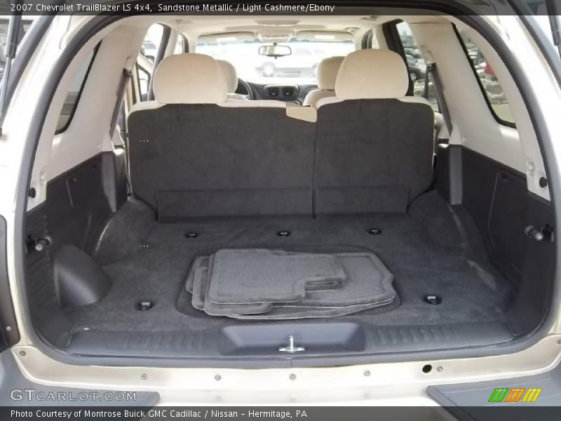 Sandstone Metallic / Light Cashmere/Ebony 2007 Chevrolet TrailBlazer LS 4x4