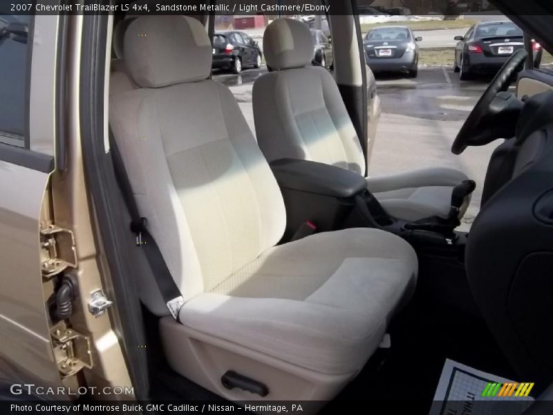 Sandstone Metallic / Light Cashmere/Ebony 2007 Chevrolet TrailBlazer LS 4x4