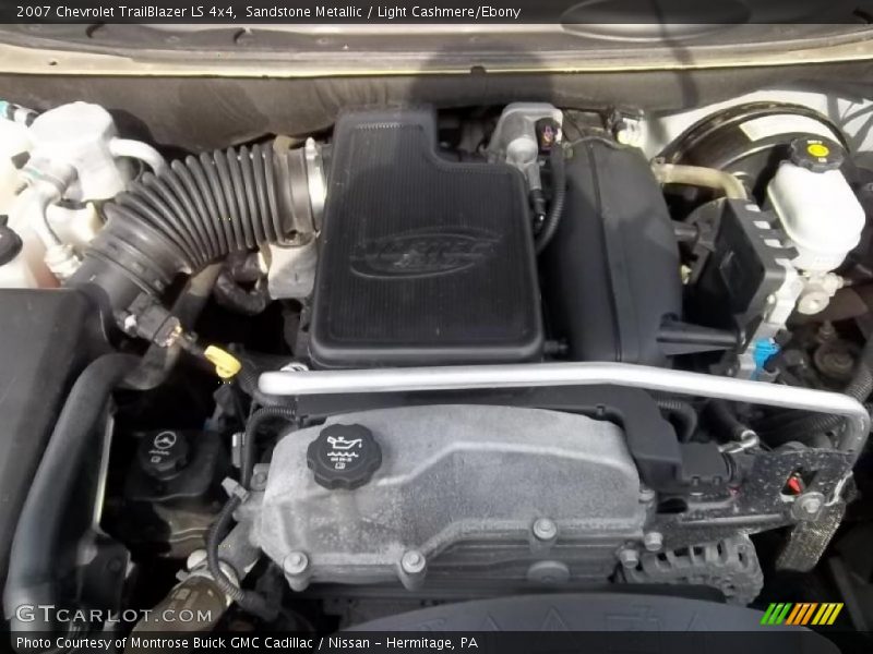 Sandstone Metallic / Light Cashmere/Ebony 2007 Chevrolet TrailBlazer LS 4x4