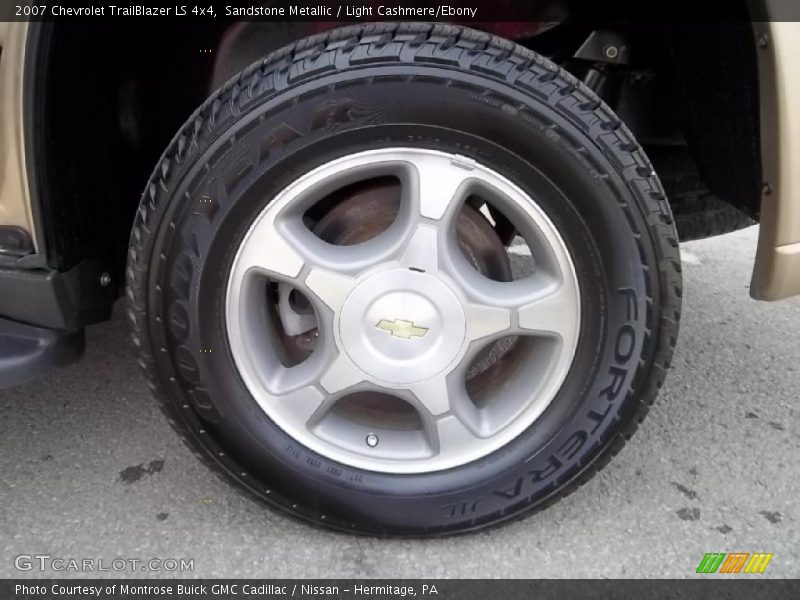 Sandstone Metallic / Light Cashmere/Ebony 2007 Chevrolet TrailBlazer LS 4x4