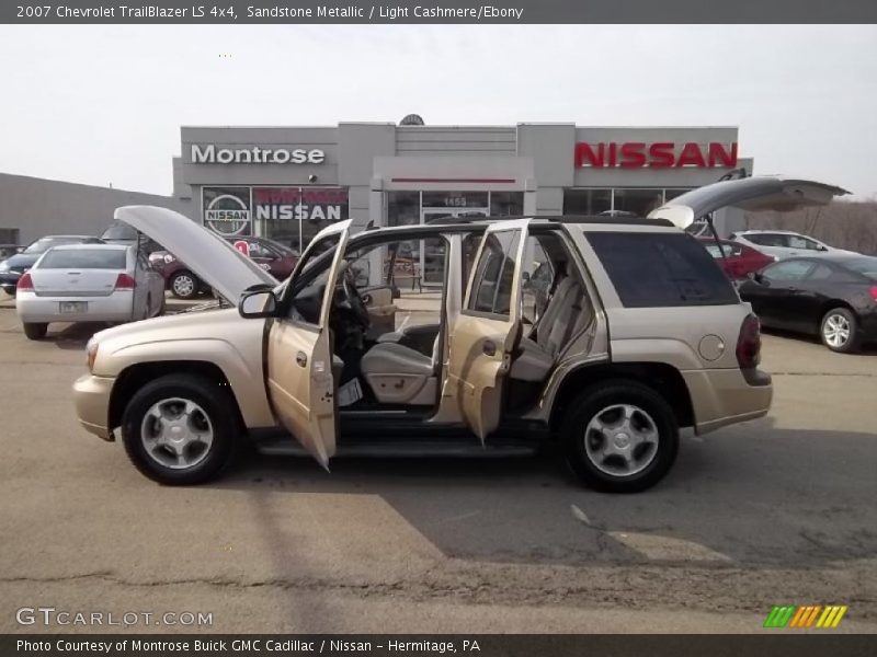 Sandstone Metallic / Light Cashmere/Ebony 2007 Chevrolet TrailBlazer LS 4x4