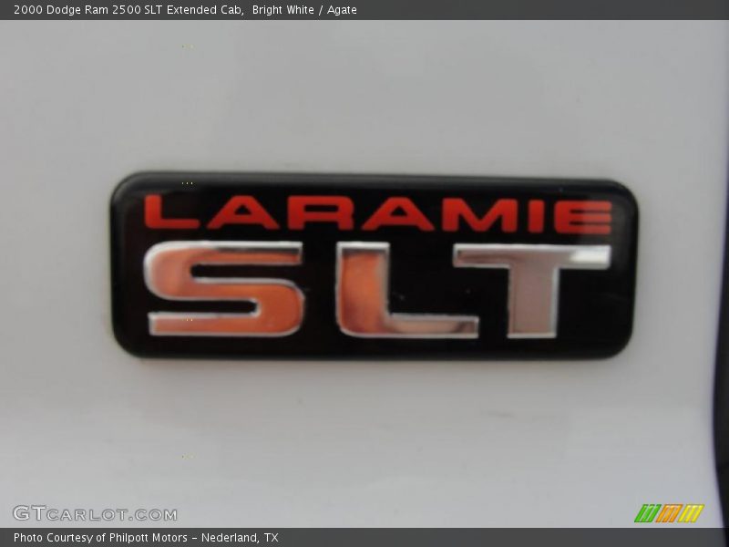  2000 Ram 2500 SLT Extended Cab Logo