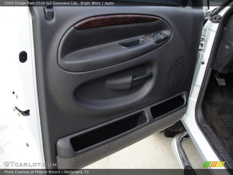 Door Panel of 2000 Ram 2500 SLT Extended Cab