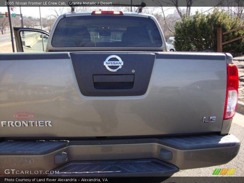 Granite Metallic / Desert 2005 Nissan Frontier LE Crew Cab