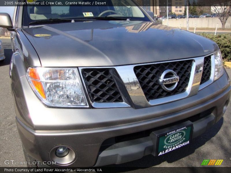 Granite Metallic / Desert 2005 Nissan Frontier LE Crew Cab