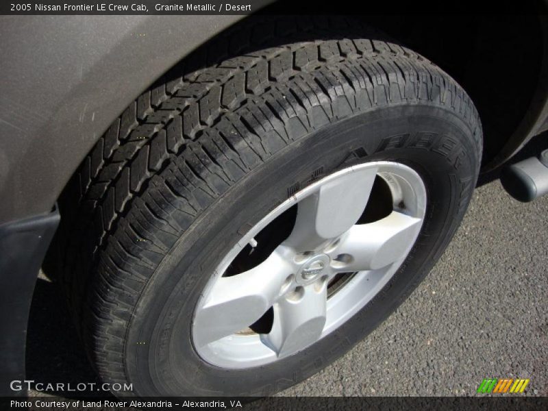 Granite Metallic / Desert 2005 Nissan Frontier LE Crew Cab
