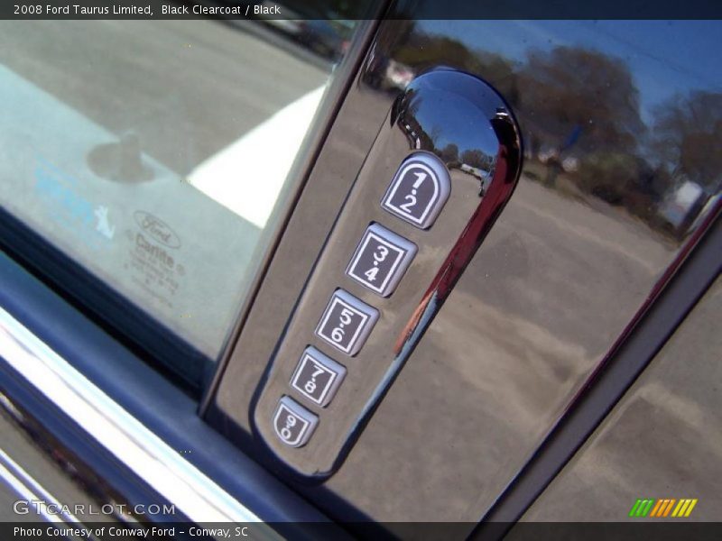 Black Clearcoat / Black 2008 Ford Taurus Limited