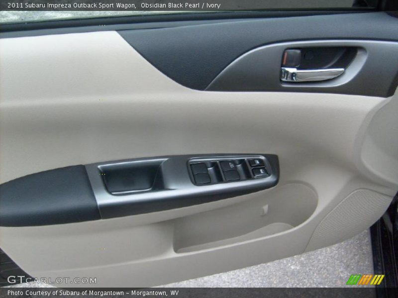 Obsidian Black Pearl / Ivory 2011 Subaru Impreza Outback Sport Wagon