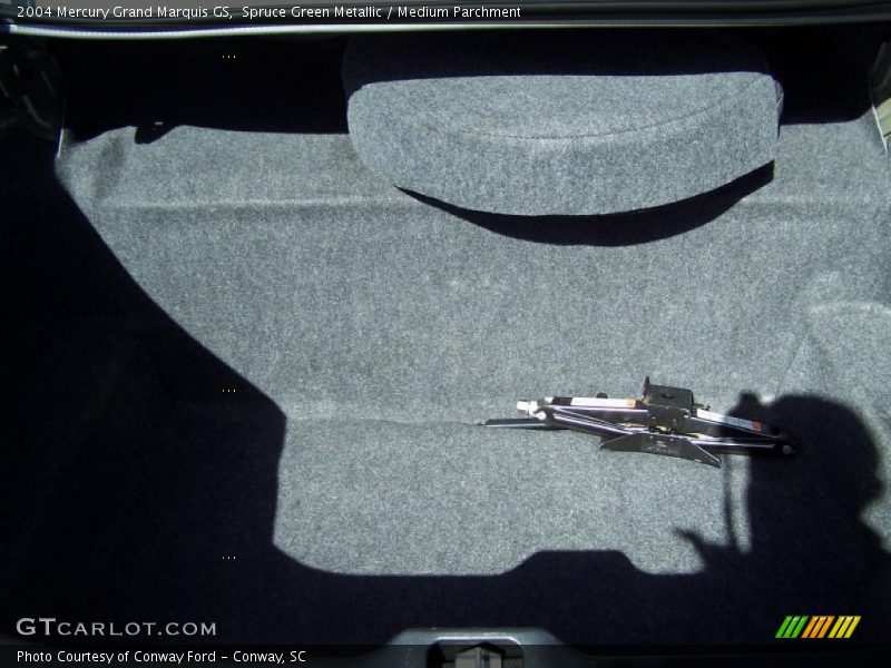 Spruce Green Metallic / Medium Parchment 2004 Mercury Grand Marquis GS