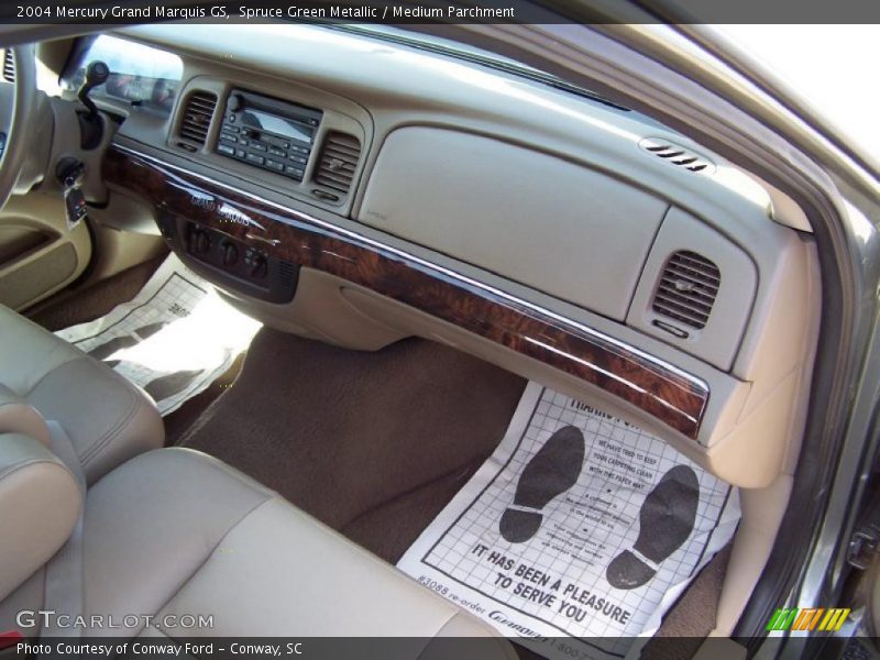Spruce Green Metallic / Medium Parchment 2004 Mercury Grand Marquis GS