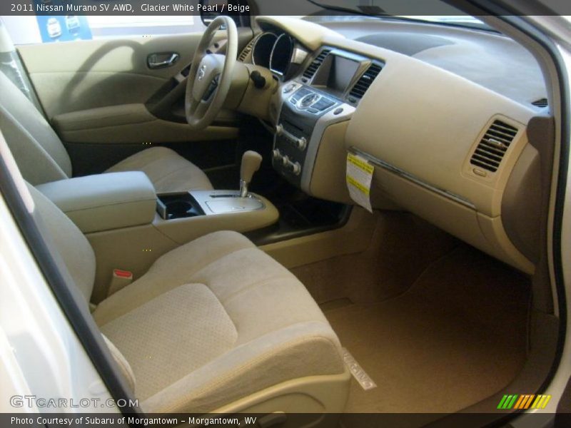 Dashboard of 2011 Murano SV AWD