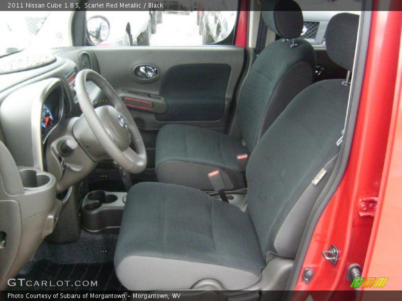  2011 Cube 1.8 S Black Interior