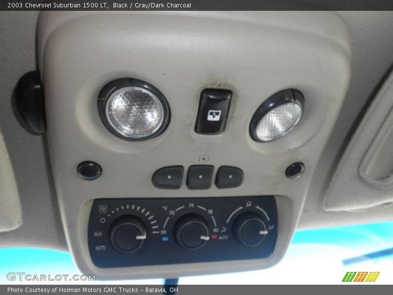 Black / Gray/Dark Charcoal 2003 Chevrolet Suburban 1500 LT