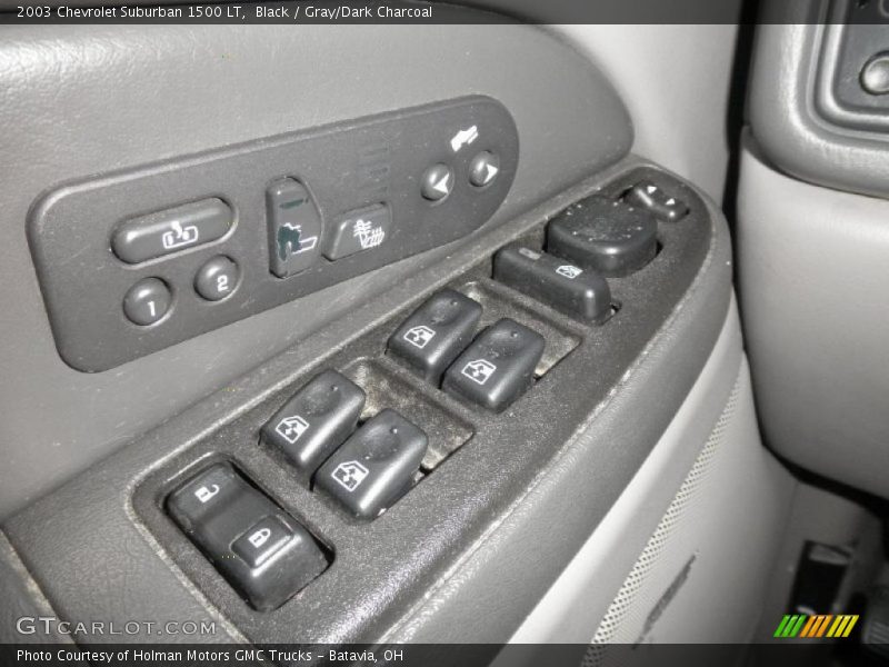 Black / Gray/Dark Charcoal 2003 Chevrolet Suburban 1500 LT
