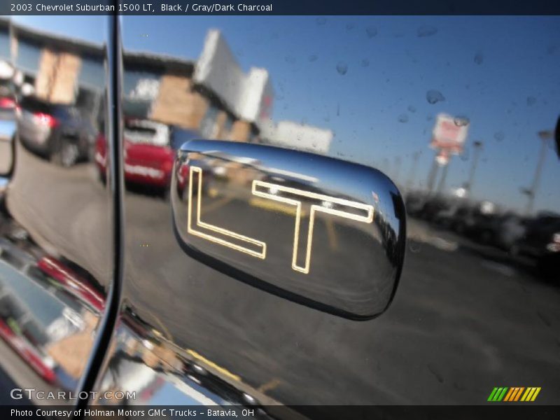 Black / Gray/Dark Charcoal 2003 Chevrolet Suburban 1500 LT